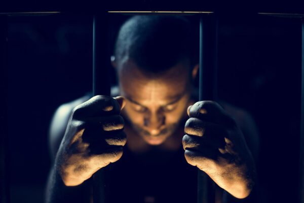 Fiança: Quando Tenho Direito?
